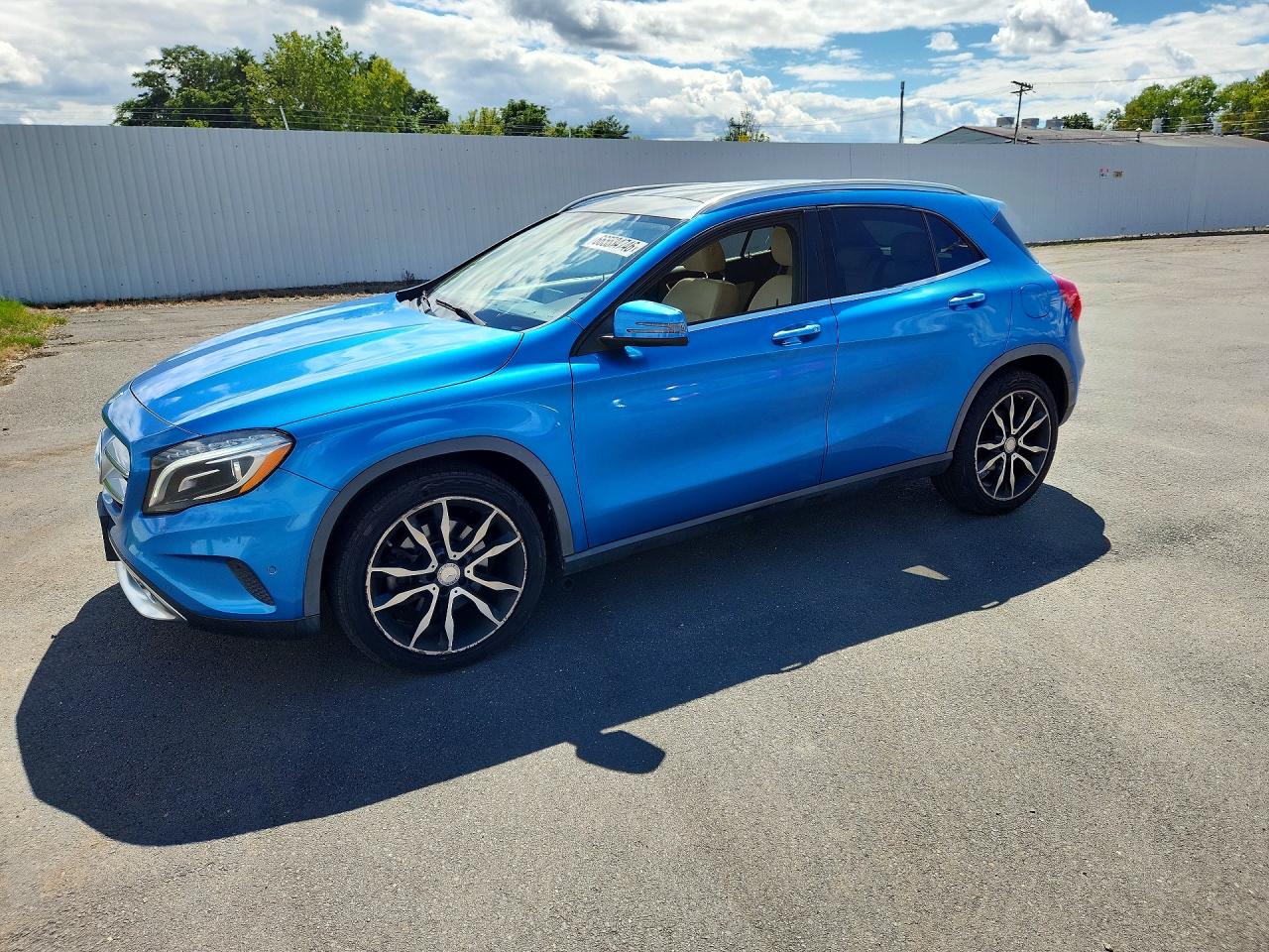 WDCTG4GB7FJ157500 · 2015 MERCEDES-BENZ GLA