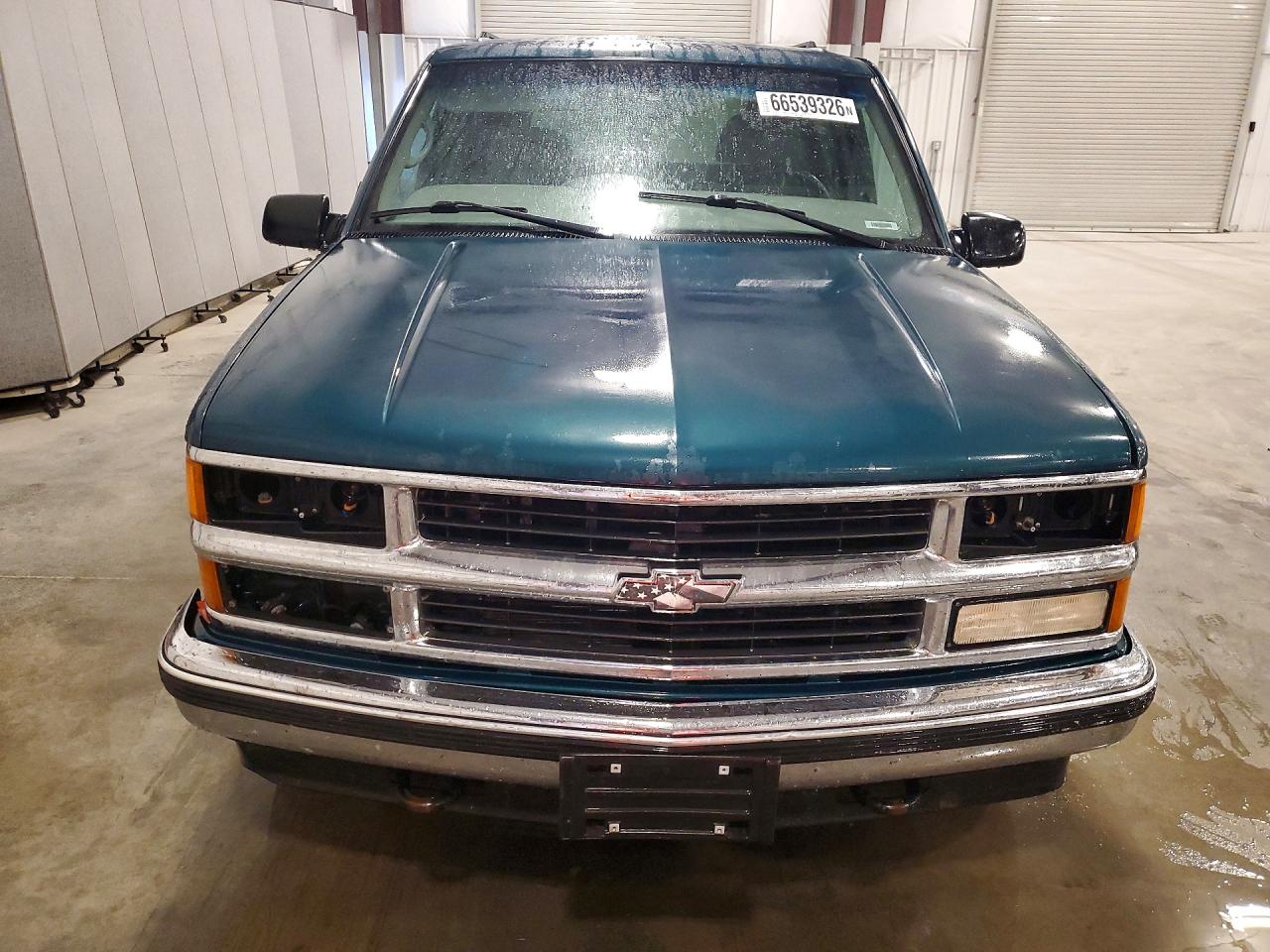 1GNEK13R2XJ512662 · 1999 CHEVROLET TAHOE · 5/13