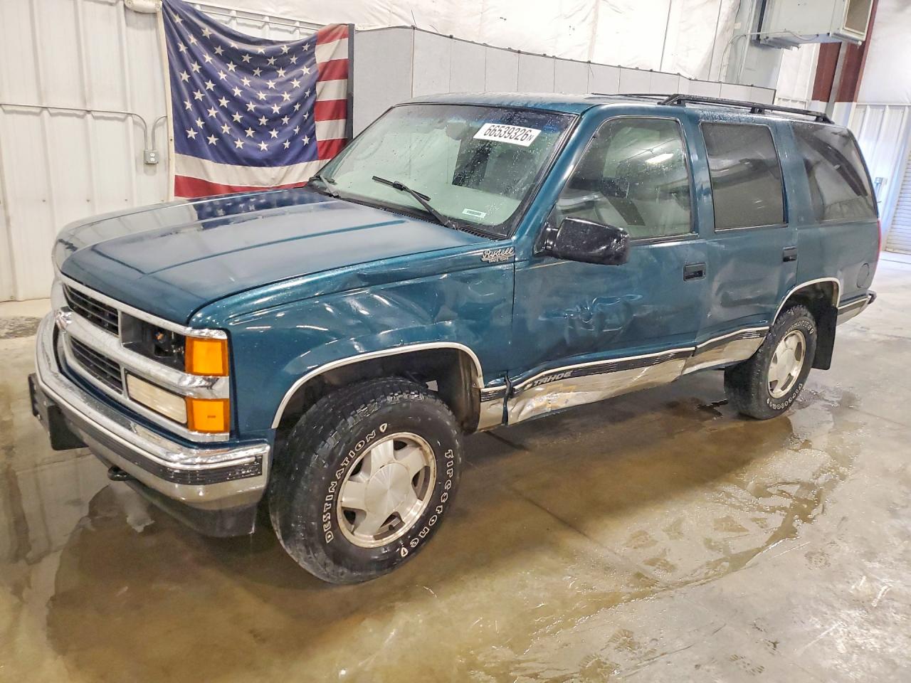 1GNEK13R2XJ512662 · 1999 CHEVROLET TAHOE