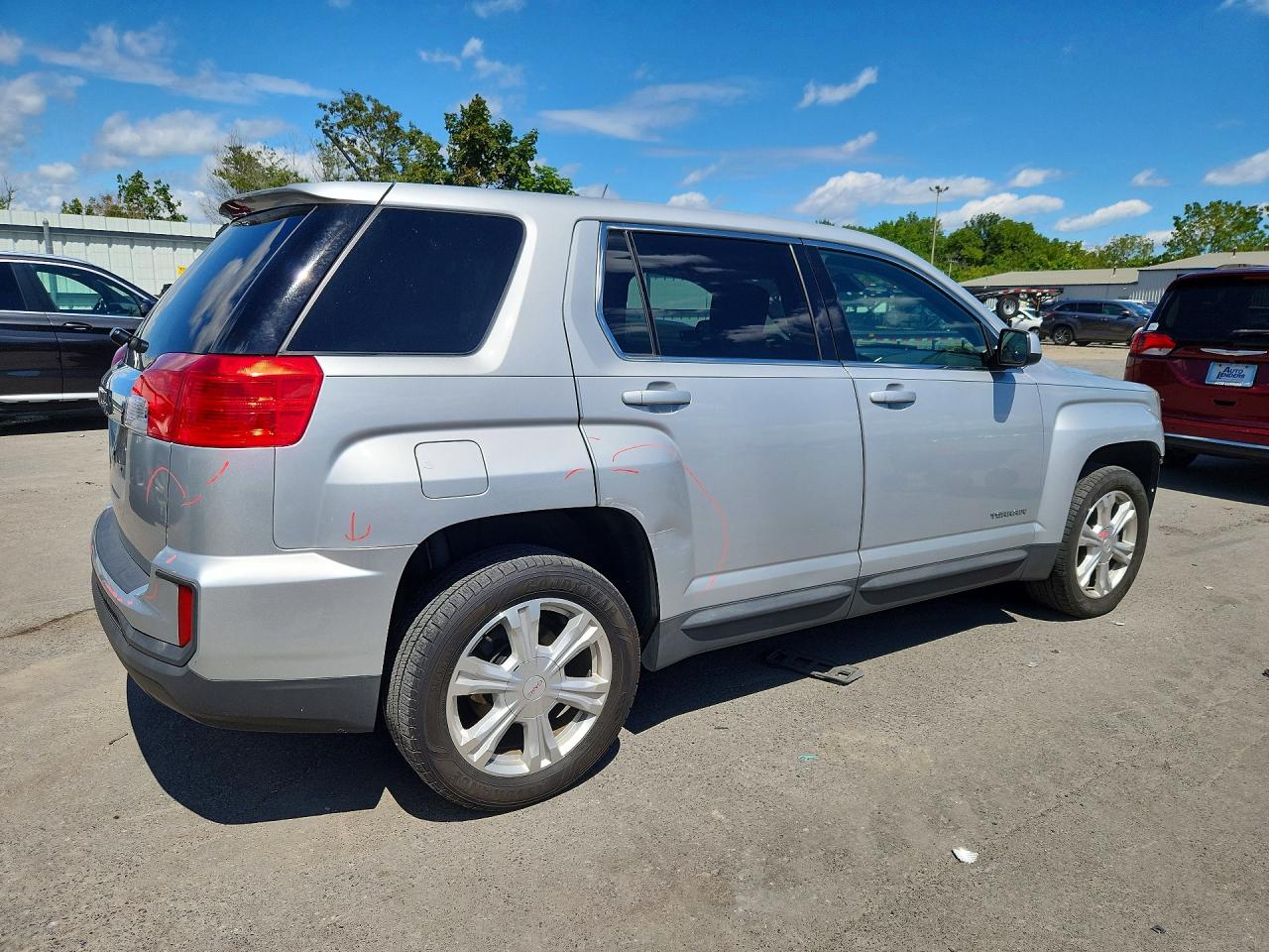 2GKALMEK5H6141988 · 2017 GMC TERRAIN · 3/13