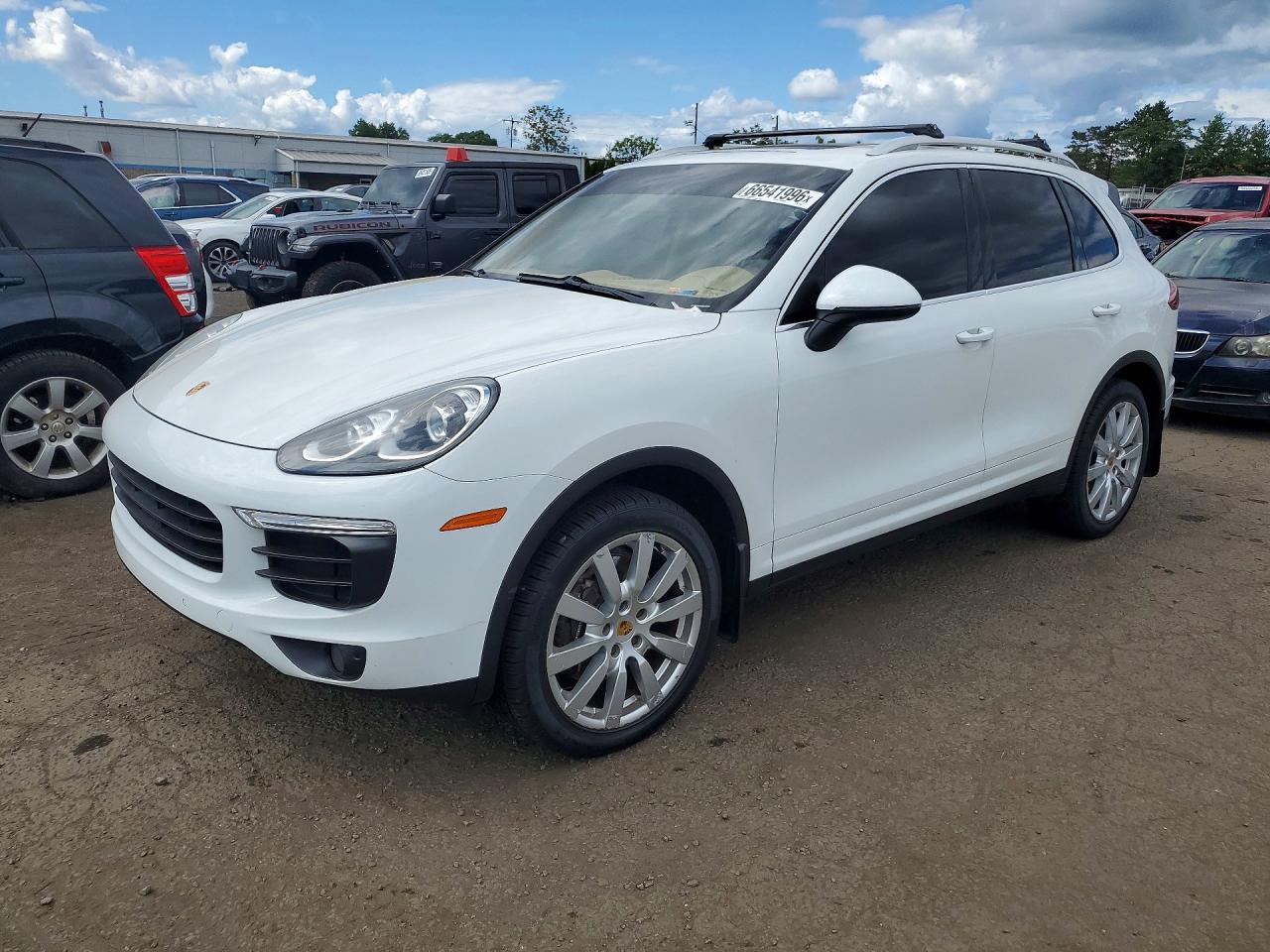 2016 PORSCHE CAYENNE