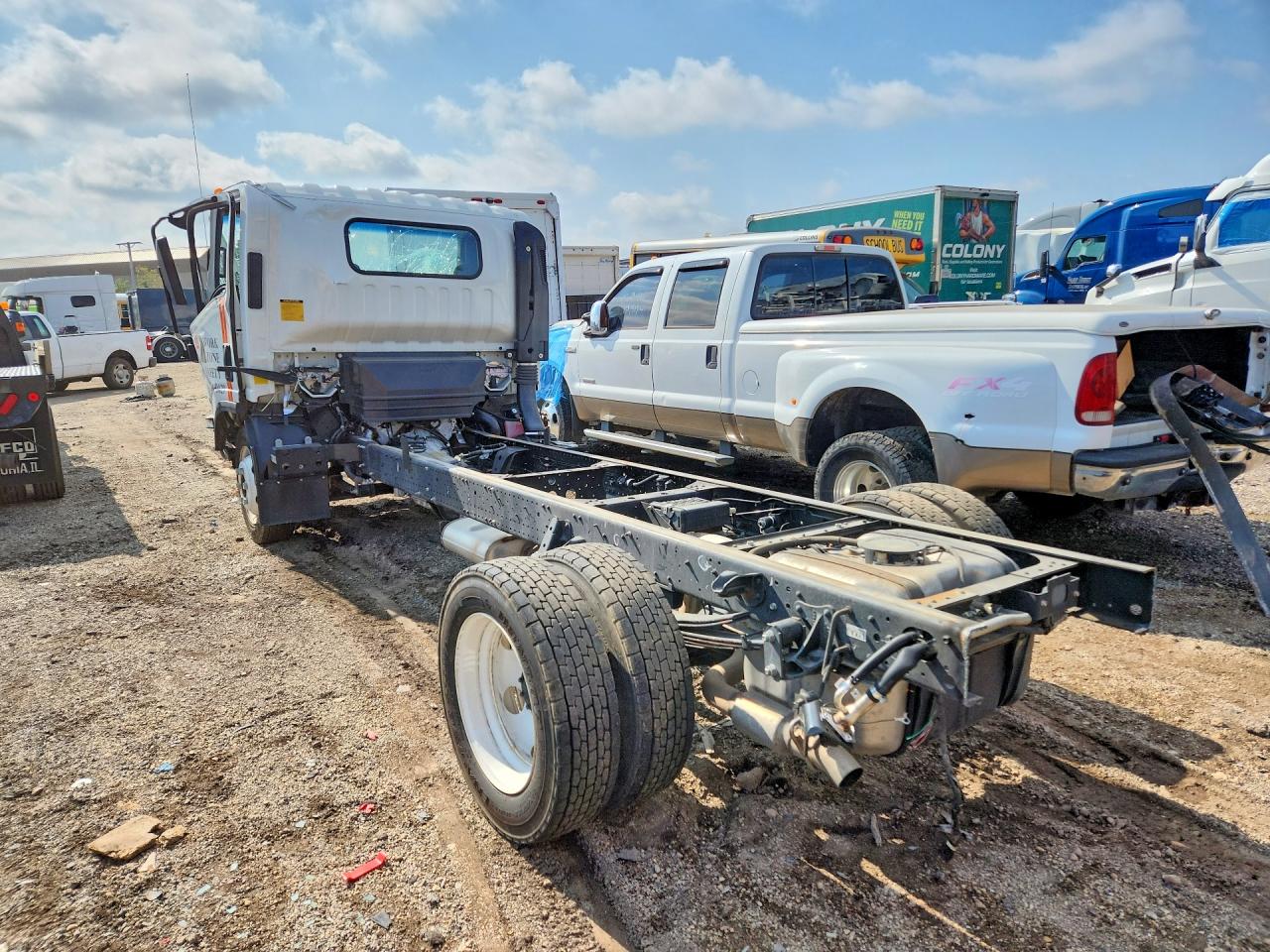 54DC4W1D9SS211366 · 2025 ISUZU NPR HD · 2/13