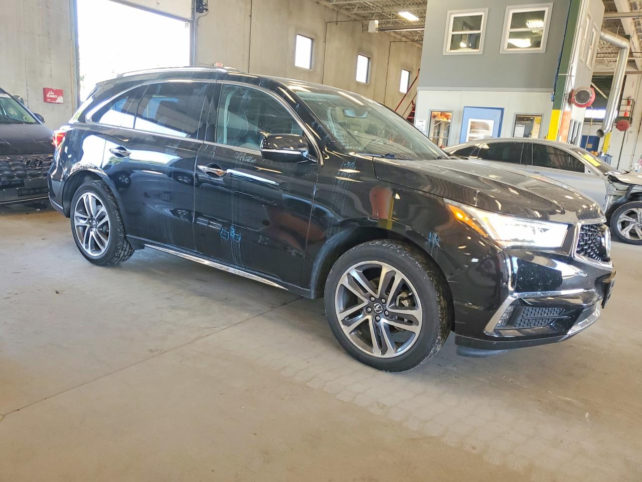 5J8YD4H94JL000599 · 2018 ACURA MDX · 4/13