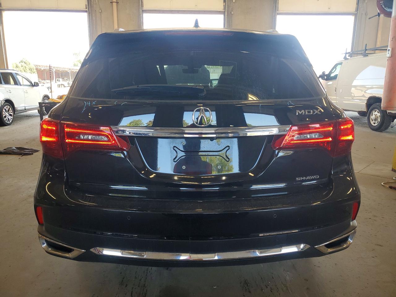 5J8YD4H94JL000599 · 2018 ACURA MDX · 6/13
