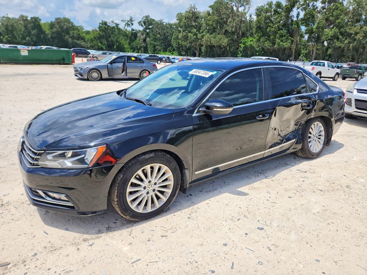 2016 VOLKSWAGEN PASSAT
