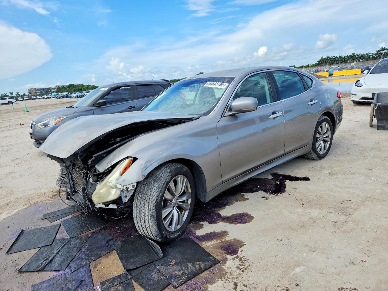 JN1BY1AP3DM510170 · 2013 INFINITI M37