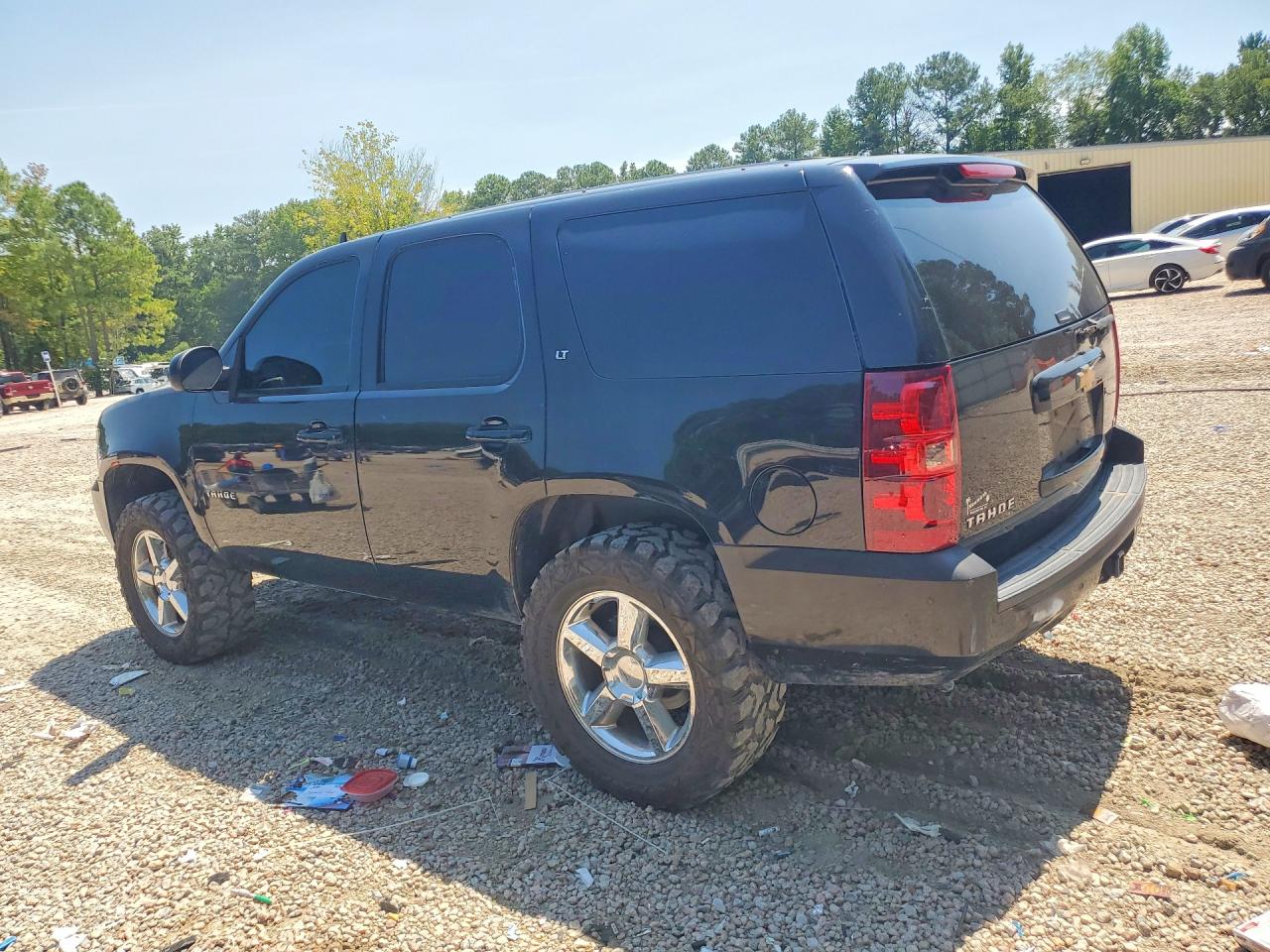 1GNSKBE07CR228995 · 2012 CHEVROLET TAHOE · 2/13