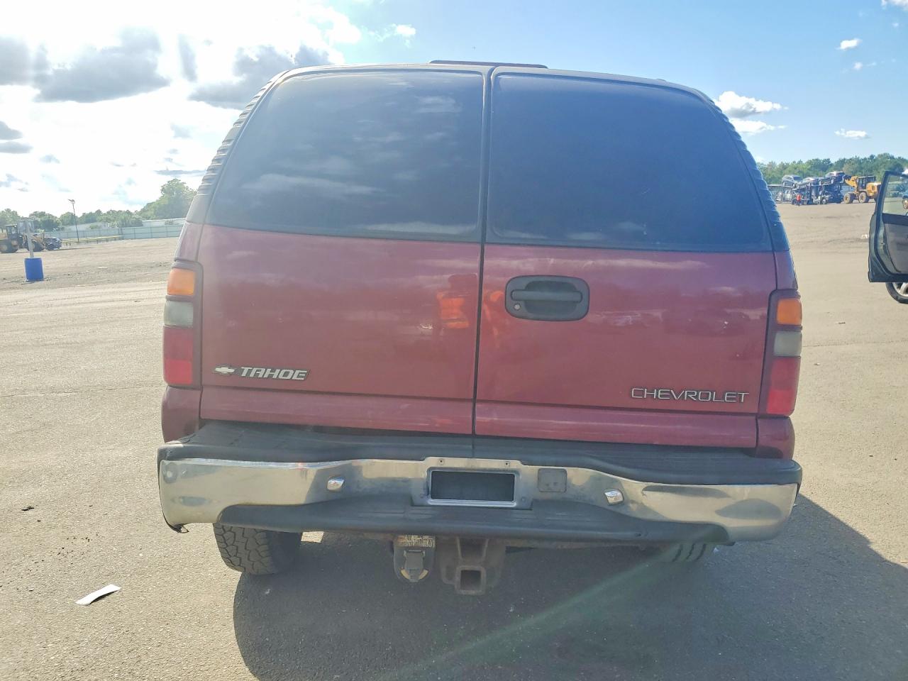 1GNEK13T81J235700 · 2001 CHEVROLET TAHOE · 6/14