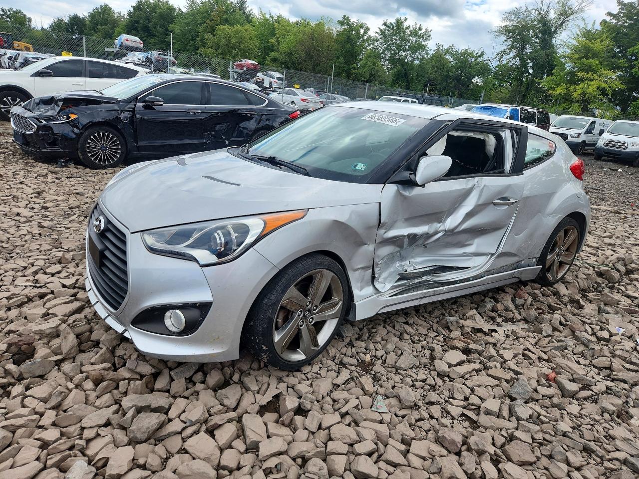 2013 HYUNDAI VELOSTER