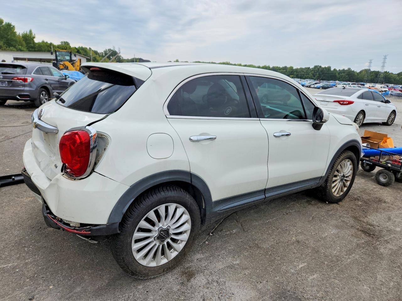 ZFBCFYDT8GP365853 · 2016 FIAT 500X · 3/13