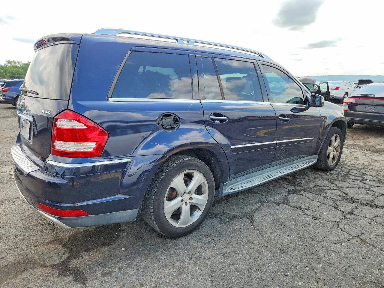 4JGBF7BE1CA770727 · 2012 MERCEDES-BENZ GL · 3/14