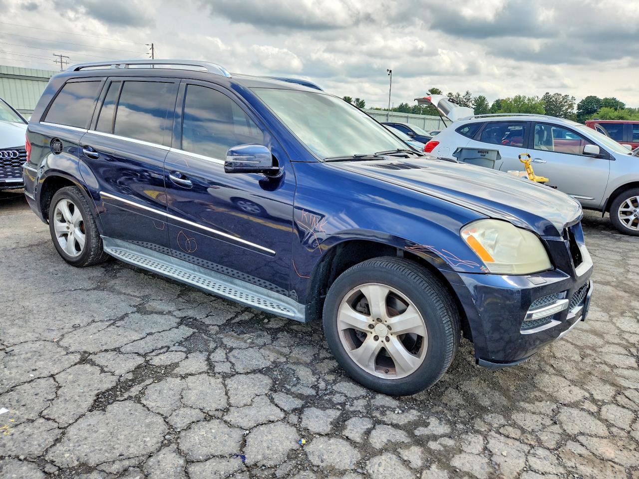 4JGBF7BE1CA770727 · 2012 MERCEDES-BENZ GL · 4/14
