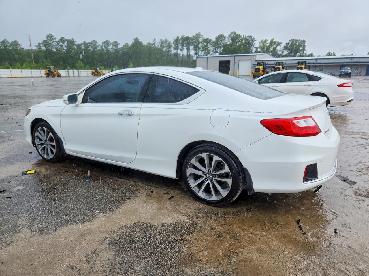 1HGCT2B83DA005200 · 2013 HONDA ACCORD · 2/13