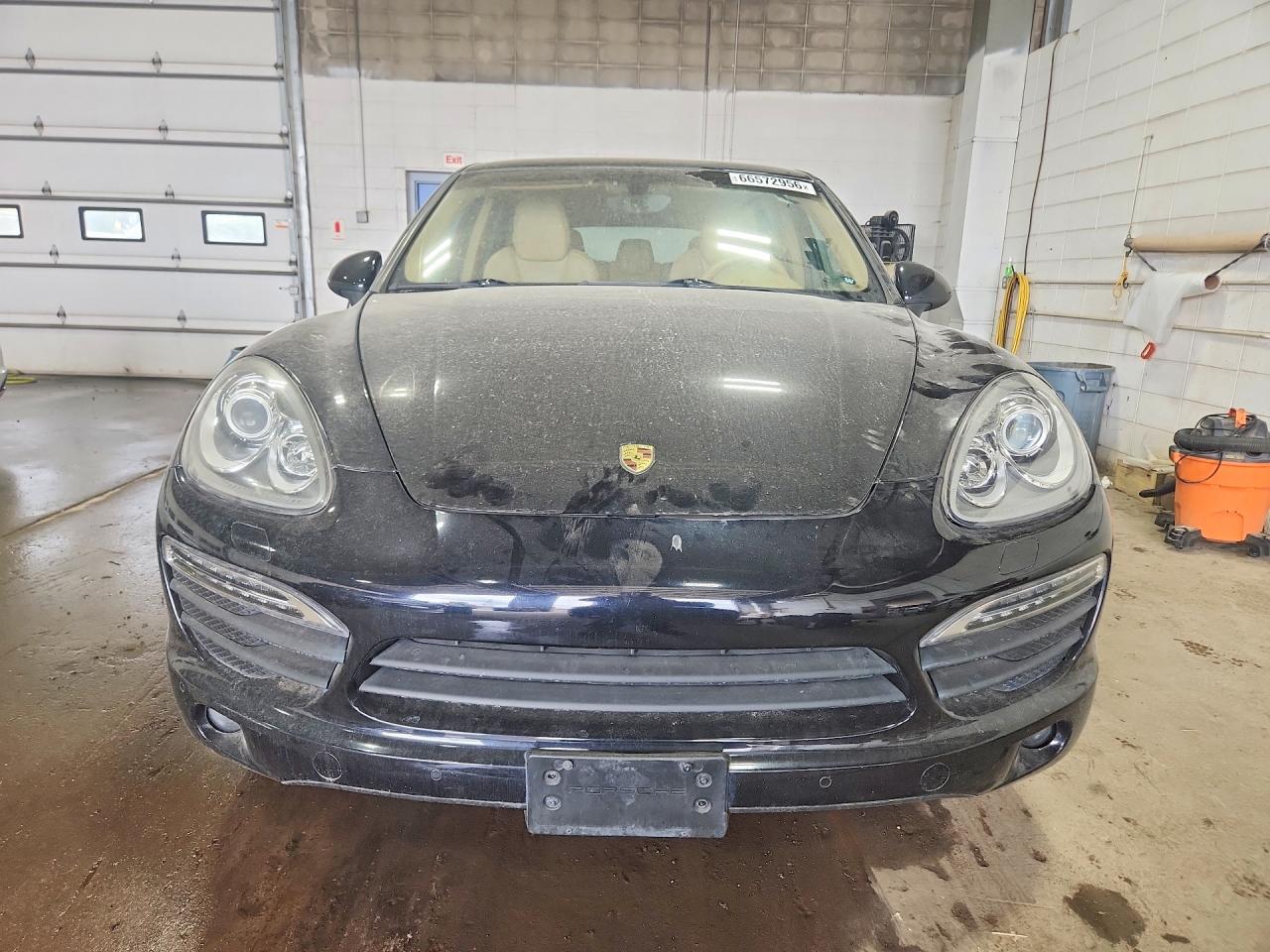 WP1AB2A24CLA40173 · 2012 PORSCHE CAYENNE · 5/13