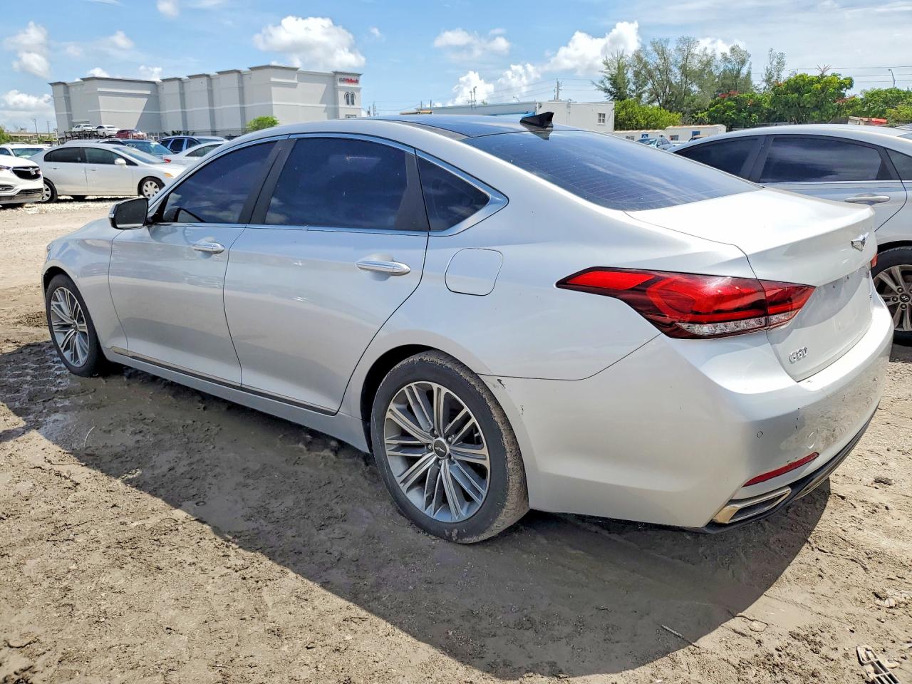 KMHGN4JE3JU225794 · 2018 GENESIS G80 · 2/12
