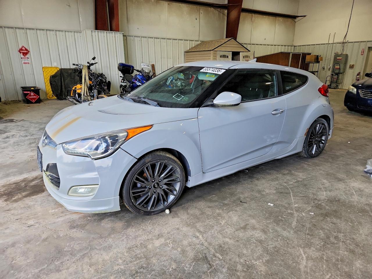 2013 HYUNDAI VELOSTER