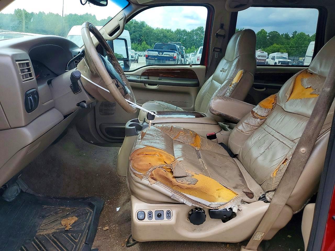 1FMNU42SXYEC17811 · 2000 FORD EXCURSION · 7/13