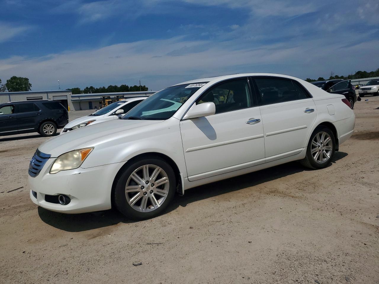 2008 TOYOTA AVALON