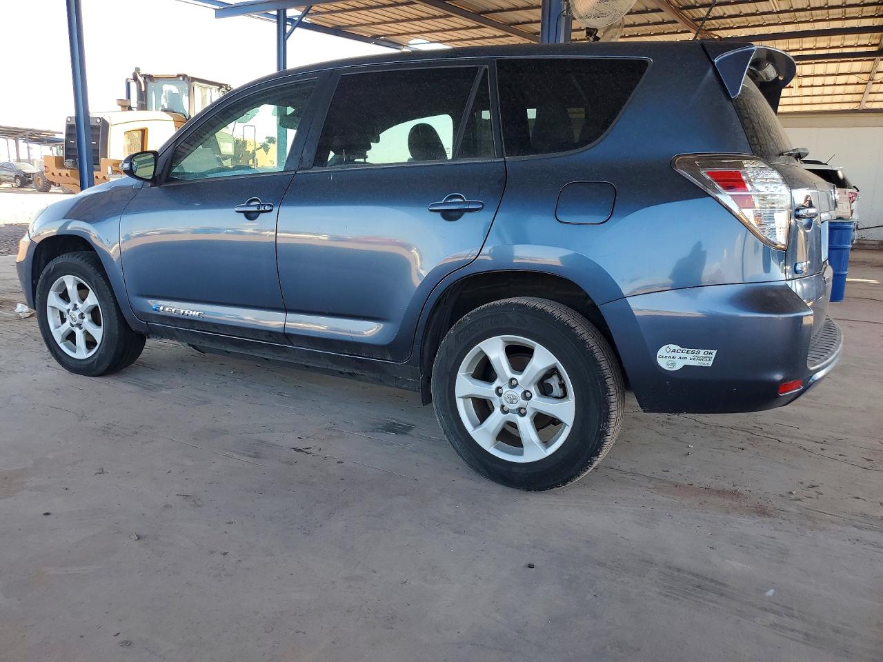 2T3YL4DV5EW002398 · 2014 TOYOTA RAV4 EV · 2/13