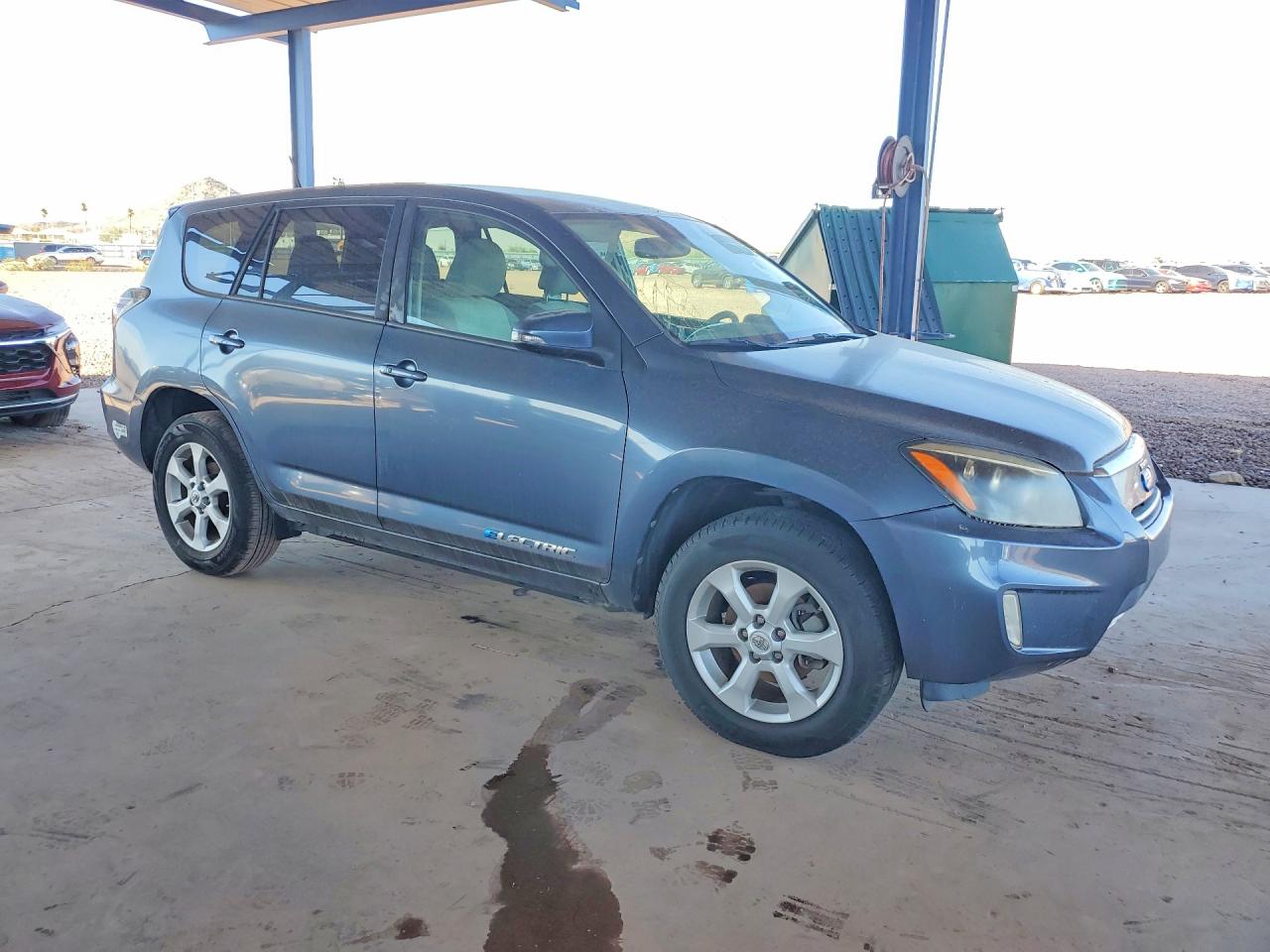 2T3YL4DV5EW002398 · 2014 TOYOTA RAV4 EV · 4/13