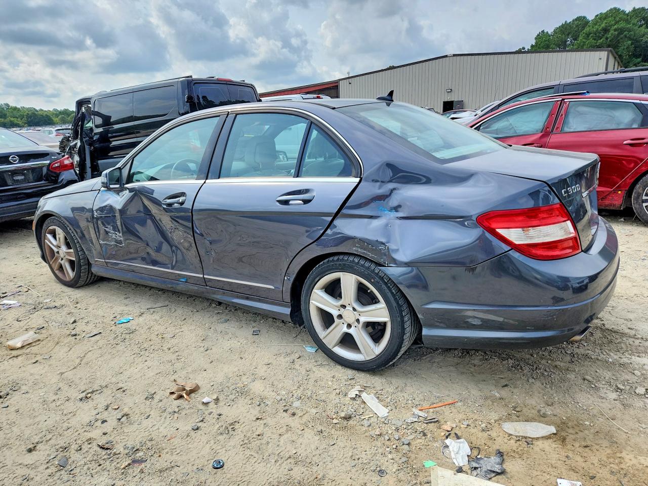 WDDGF5EB7BR180473 · 2011 MERCEDES-BENZ C · 2/12