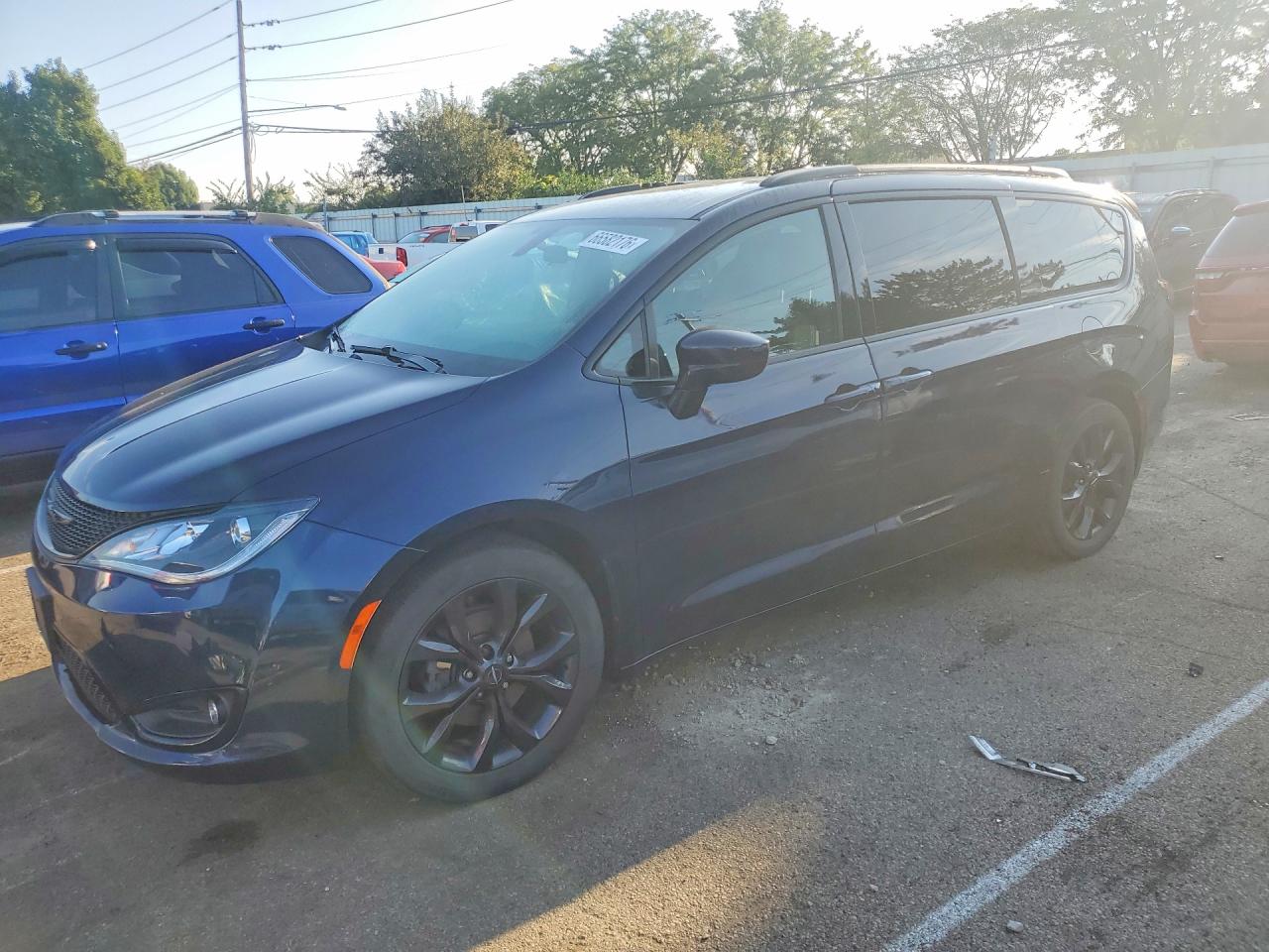 2C4RC1BG3JR364466 · 2018 CHRYSLER PACIFICA