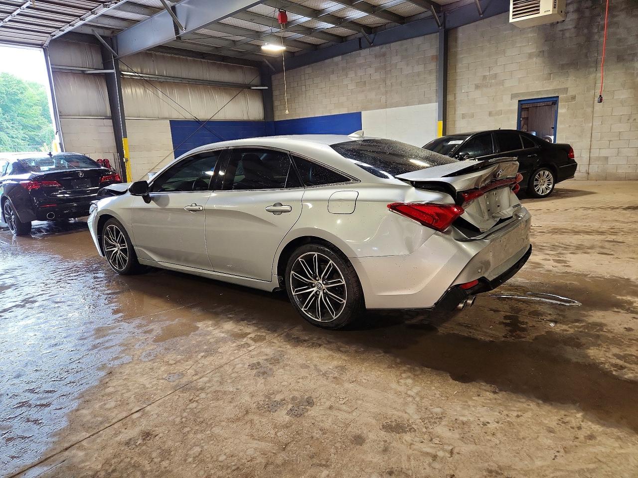 4T1BZ1FB1KU036848 · 2019 TOYOTA AVALON · 2/12