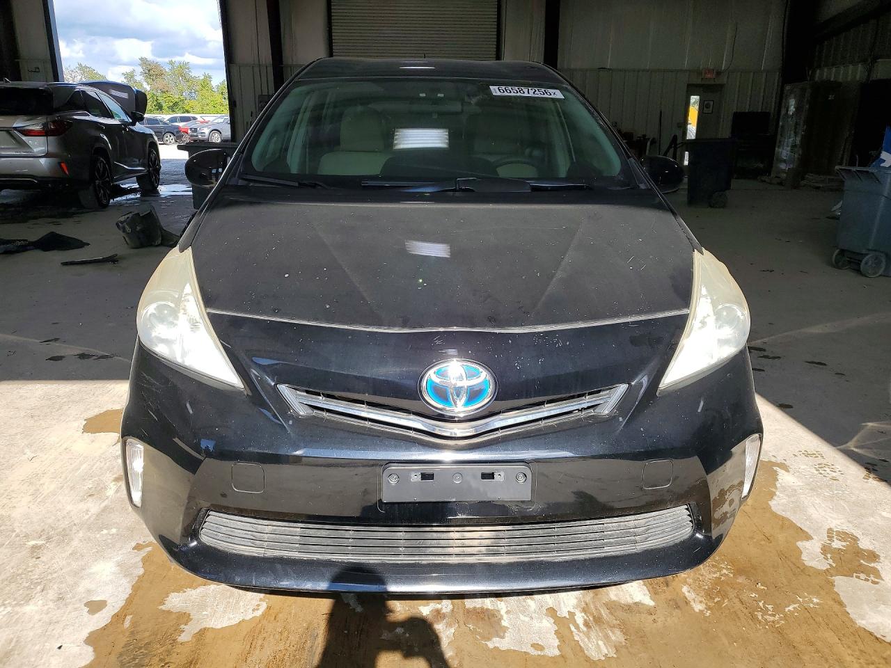 JTDZN3EU8D3286951 · 2013 TOYOTA PRIUS V · 5/12