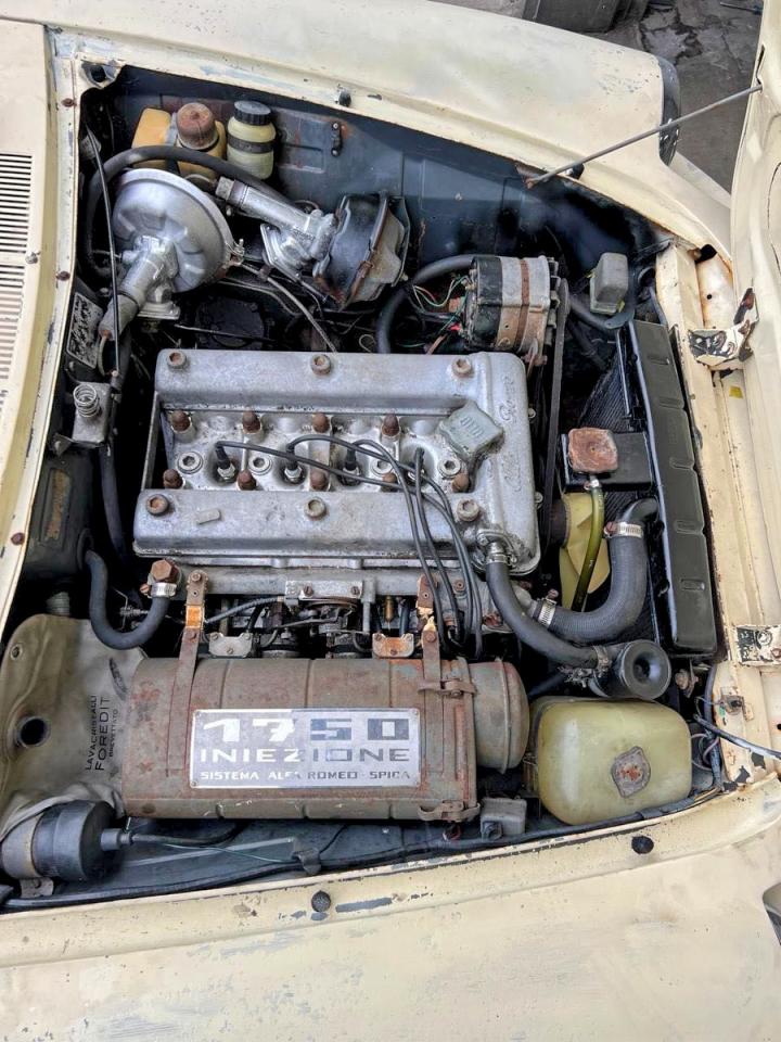 AR1480400 · 1969 ALFA ROMEO DUETTO CON · 7/12