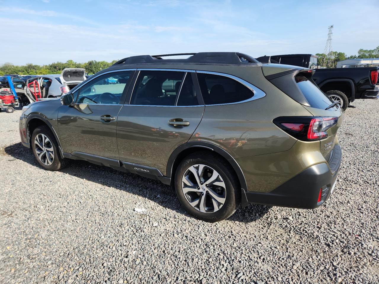 4S4BTANC1M3222233 · 2021 SUBARU OUTBACK · 2/13