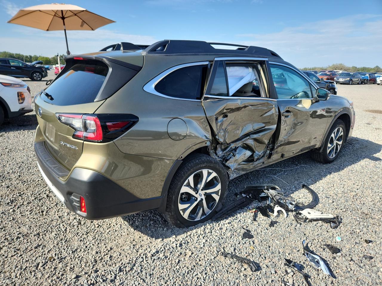 4S4BTANC1M3222233 · 2021 SUBARU OUTBACK · 3/13