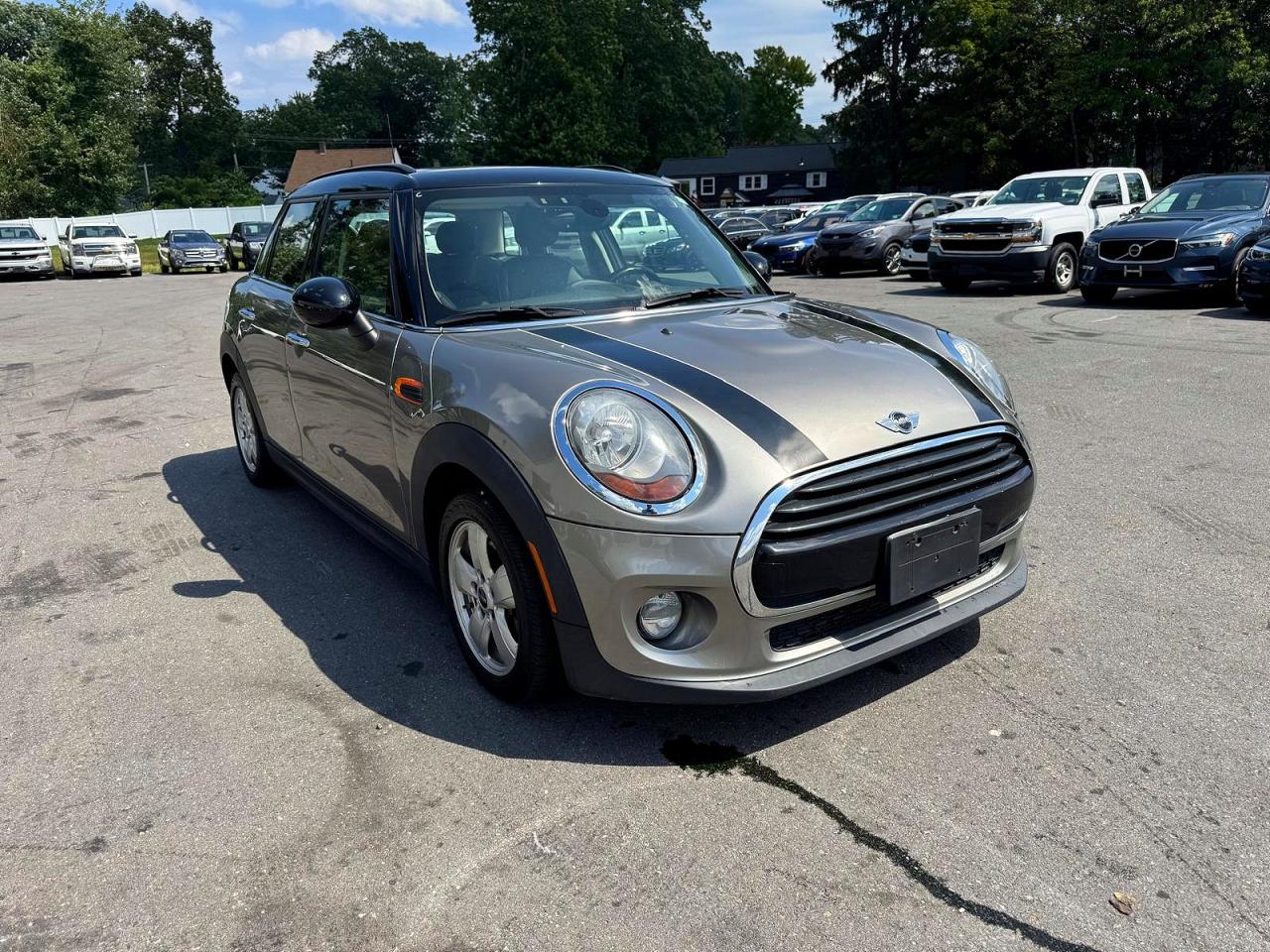 WMWXU1C51J2F79425 · 2018 MINI COOPER · 4/12