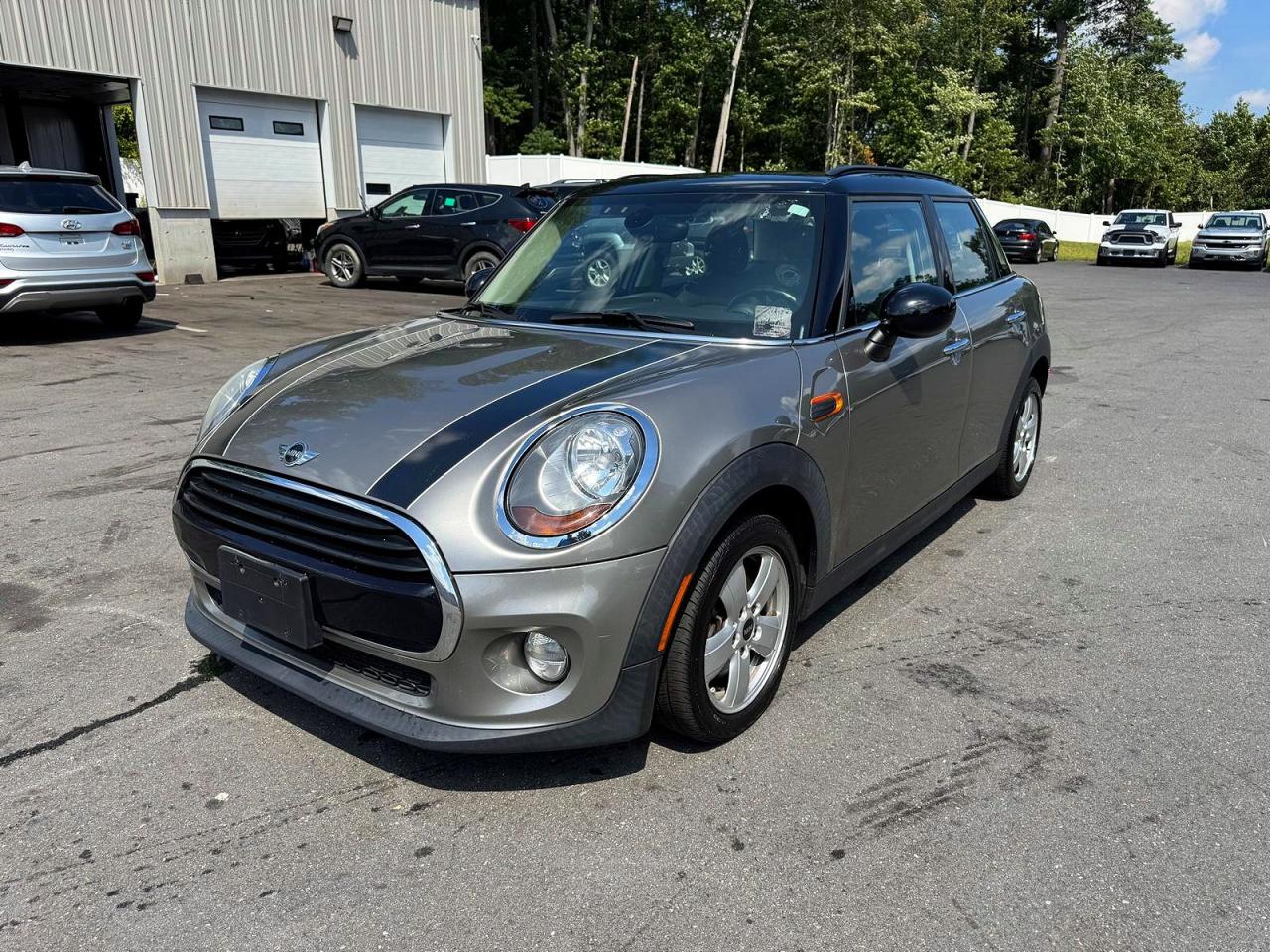 WMWXU1C51J2F79425 · 2018 MINI COOPER