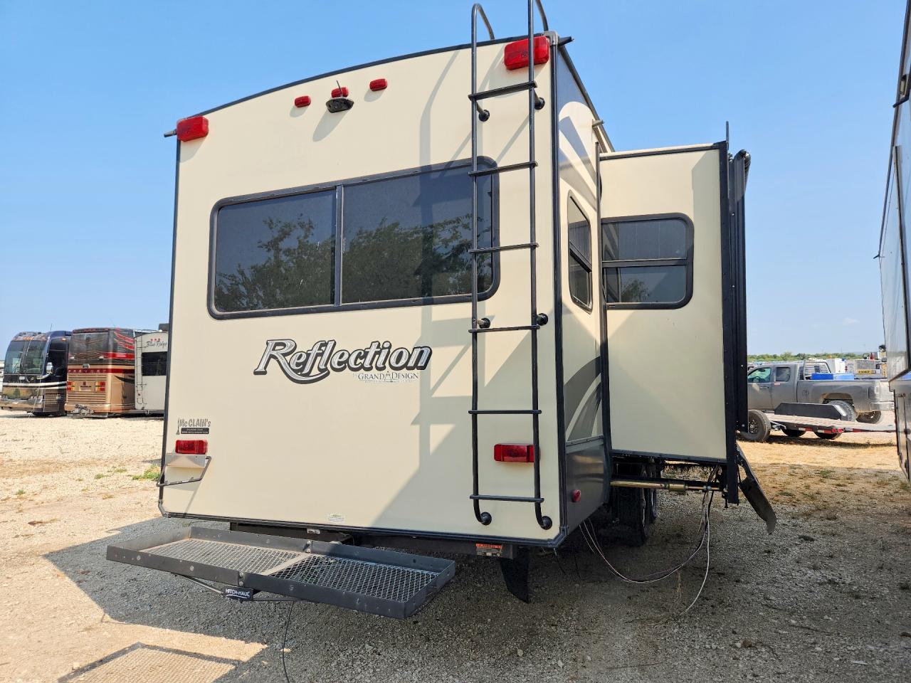 573FR3628K3321529 · 2019 GRAND DESI REFL337RLS · 3/13