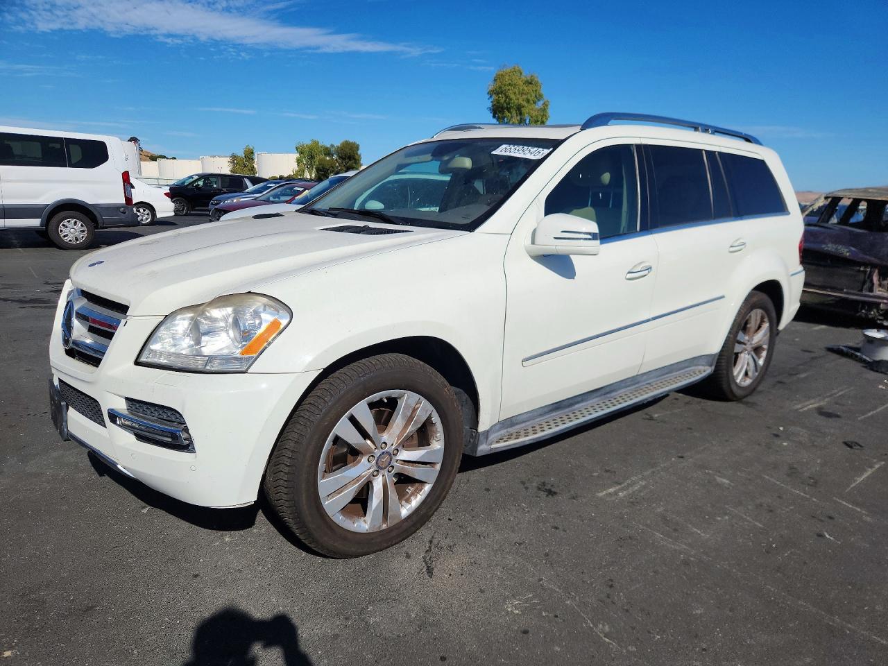 4JGBF7BE5CA781181 · 2012 MERCEDES-BENZ GL