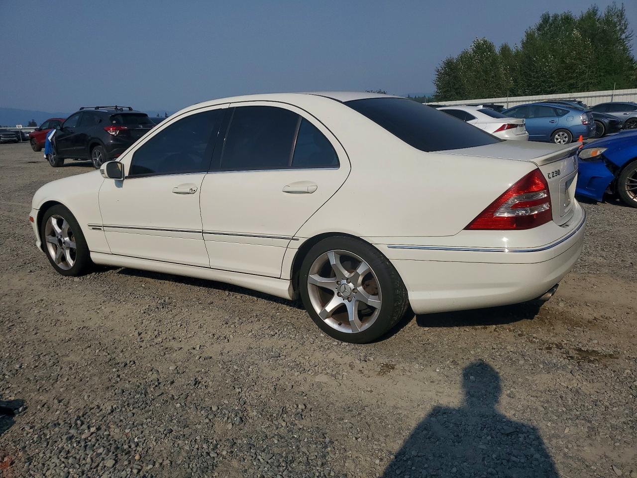WDBRF52H07F863571 · 2007 MERCEDES-BENZ C · 2/12