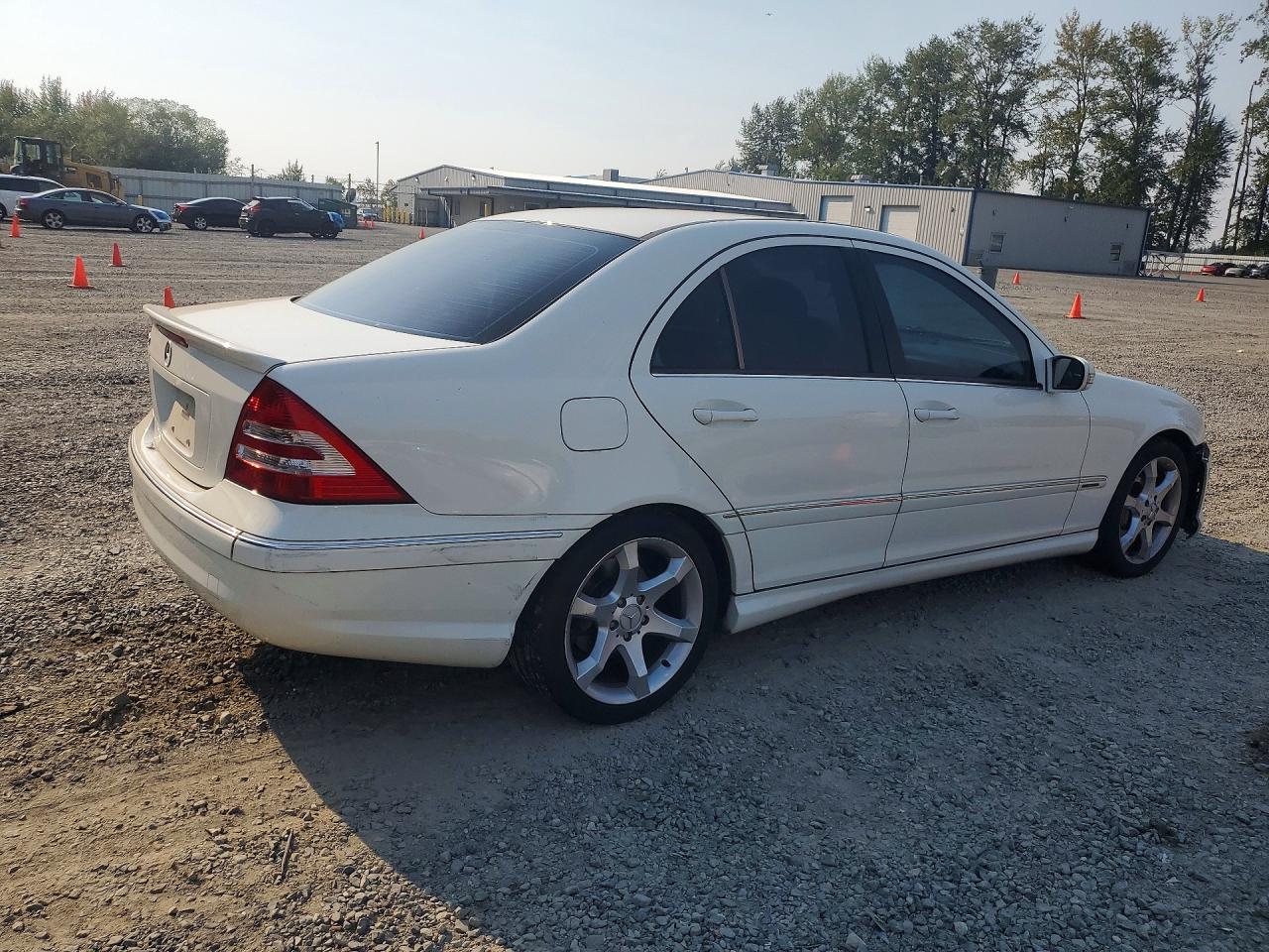 WDBRF52H07F863571 · 2007 MERCEDES-BENZ C · 3/12