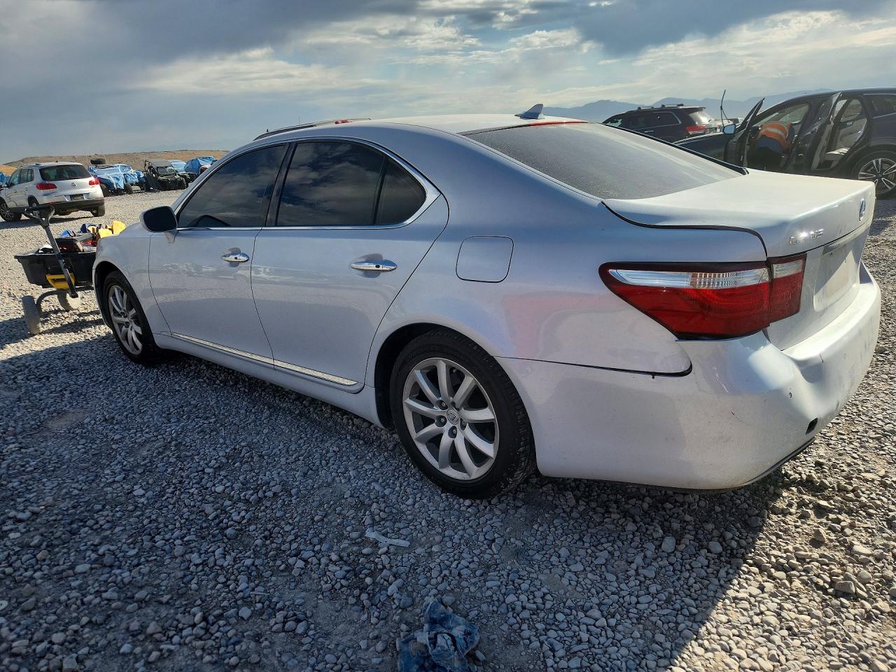 JTHBL46F485061822 · 2008 LEXUS LS · 2/12