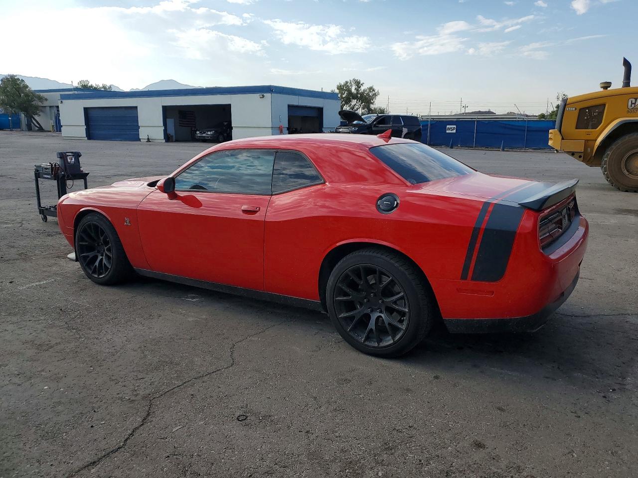2C3CDZFJ1GH264148 · 2016 DODGE CHALLENGER · 2/12