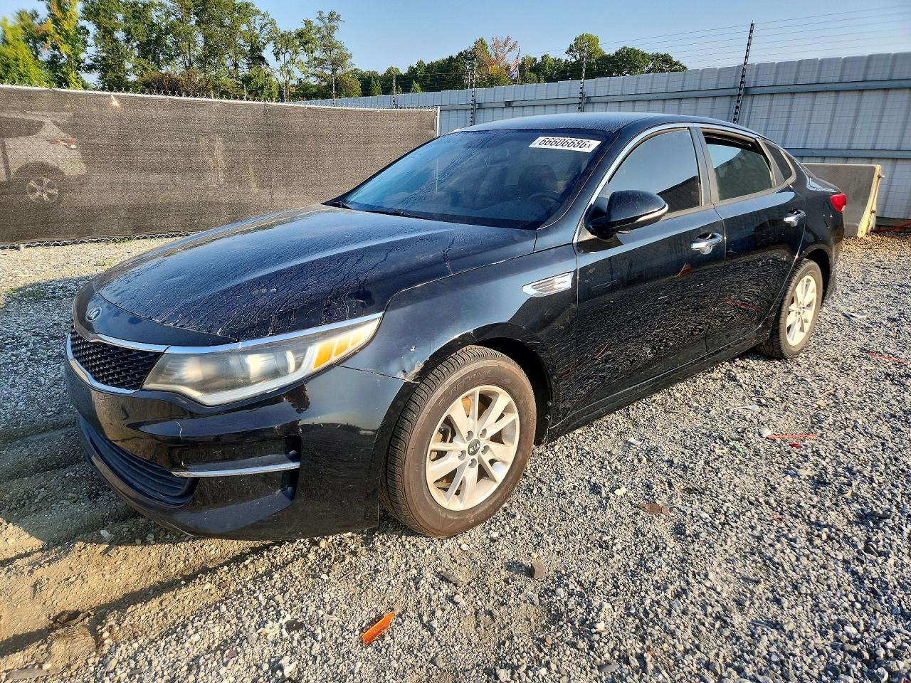 5XXGT4L37GG052267 · 2016 KIA OPTIMA
