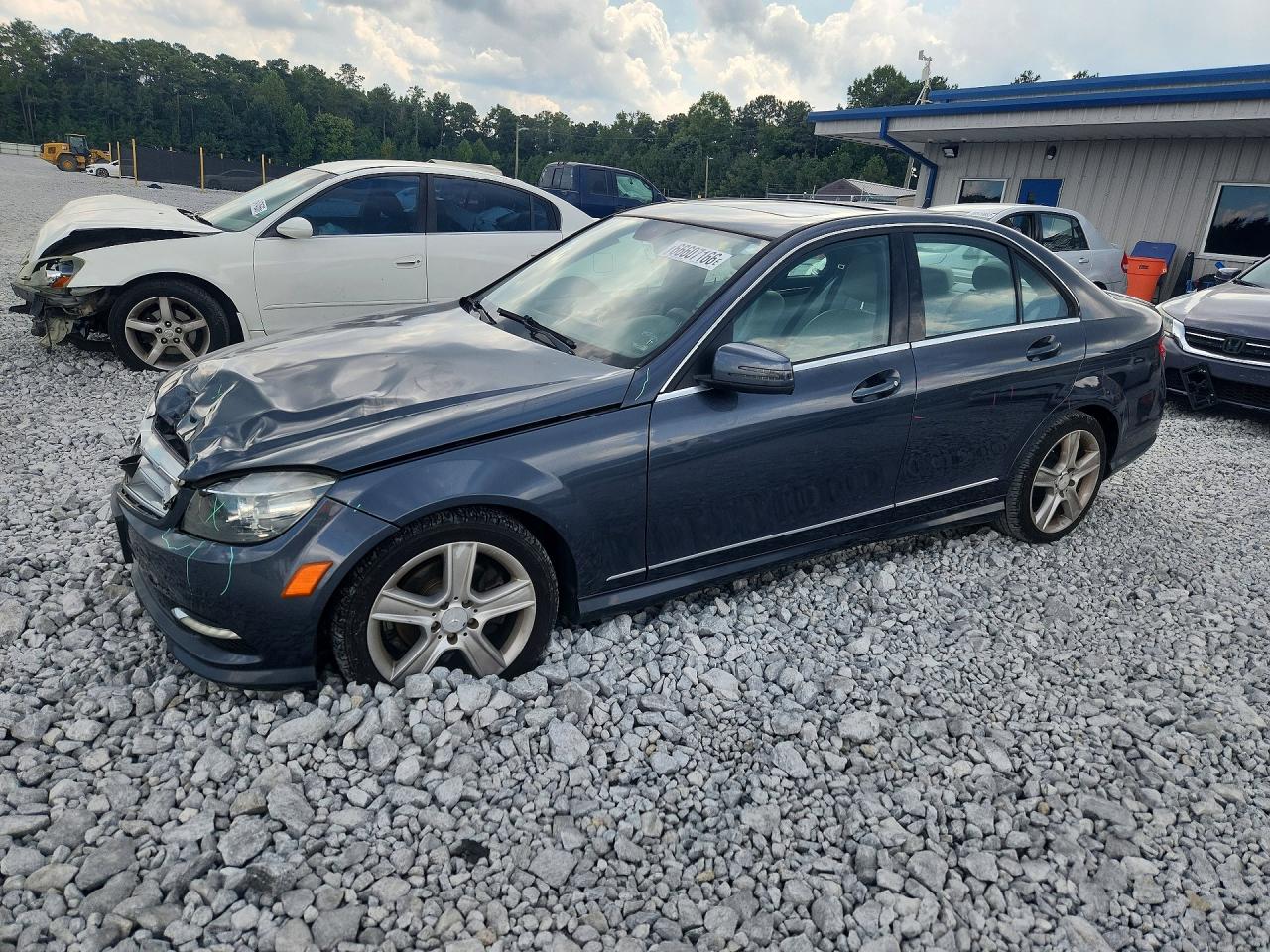 2011 MERCEDES-BENZ C