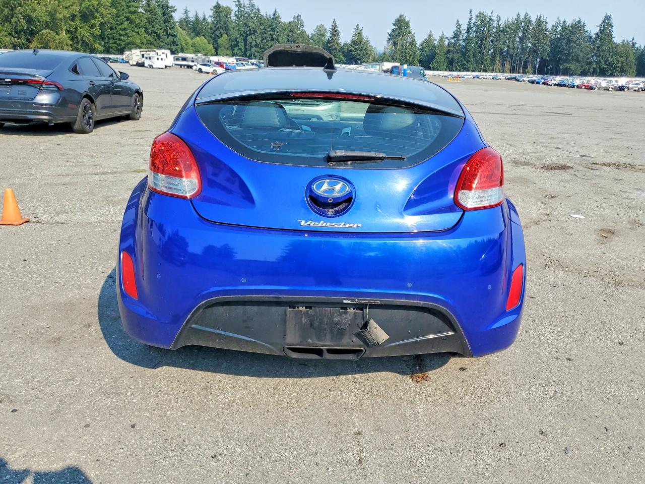 KMHTC6AD2CU046981 · 2012 HYUNDAI VELOSTER · 6/13