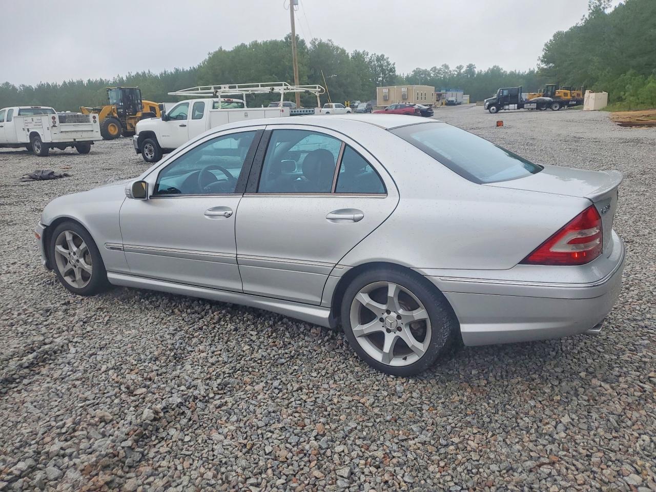 WDBRF52HX7F867854 · 2007 MERCEDES-BENZ C · 2/12