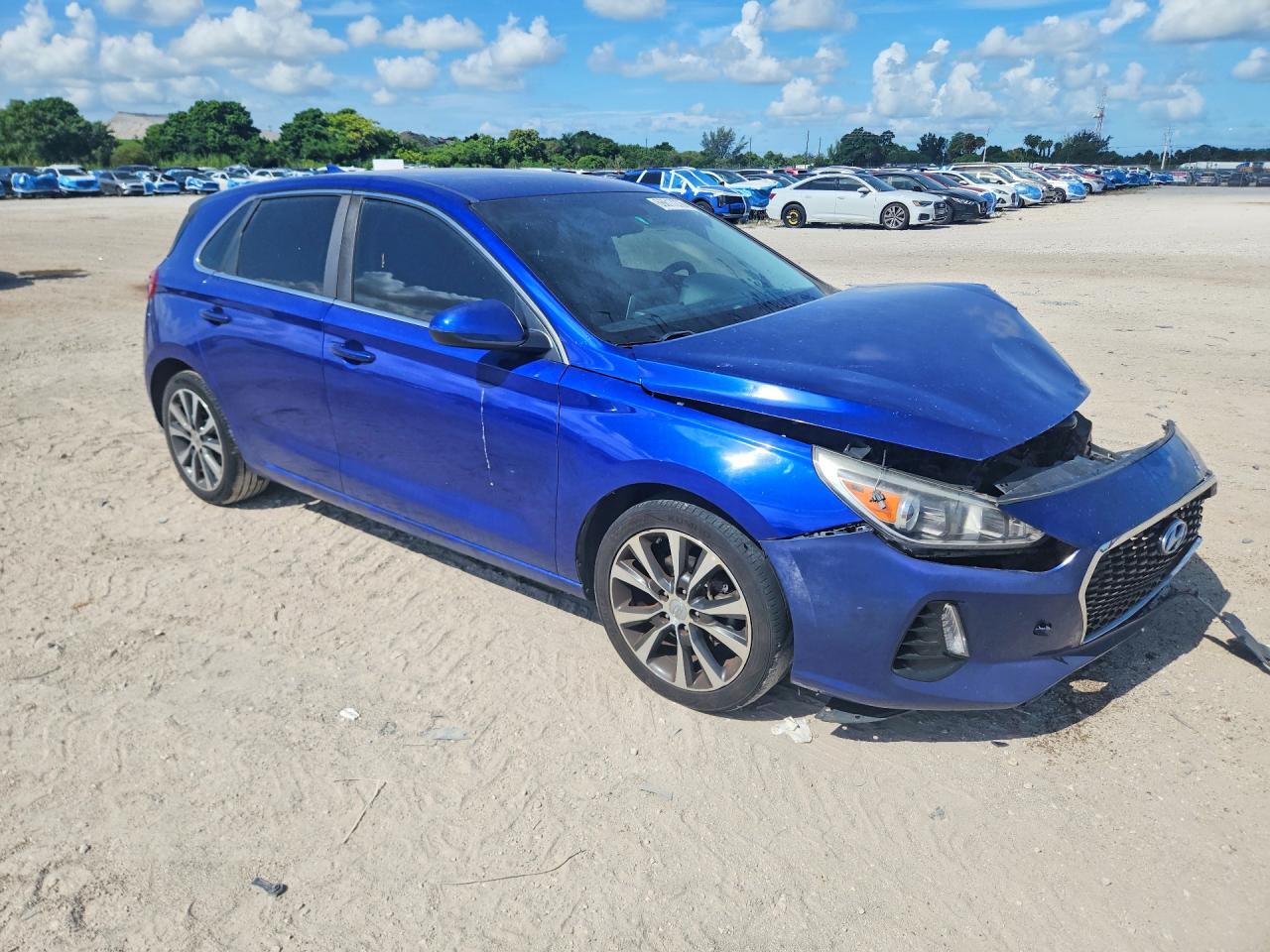 KMHH35LEXKU100340 · 2019 HYUNDAI ELANTRA GT · 4/13