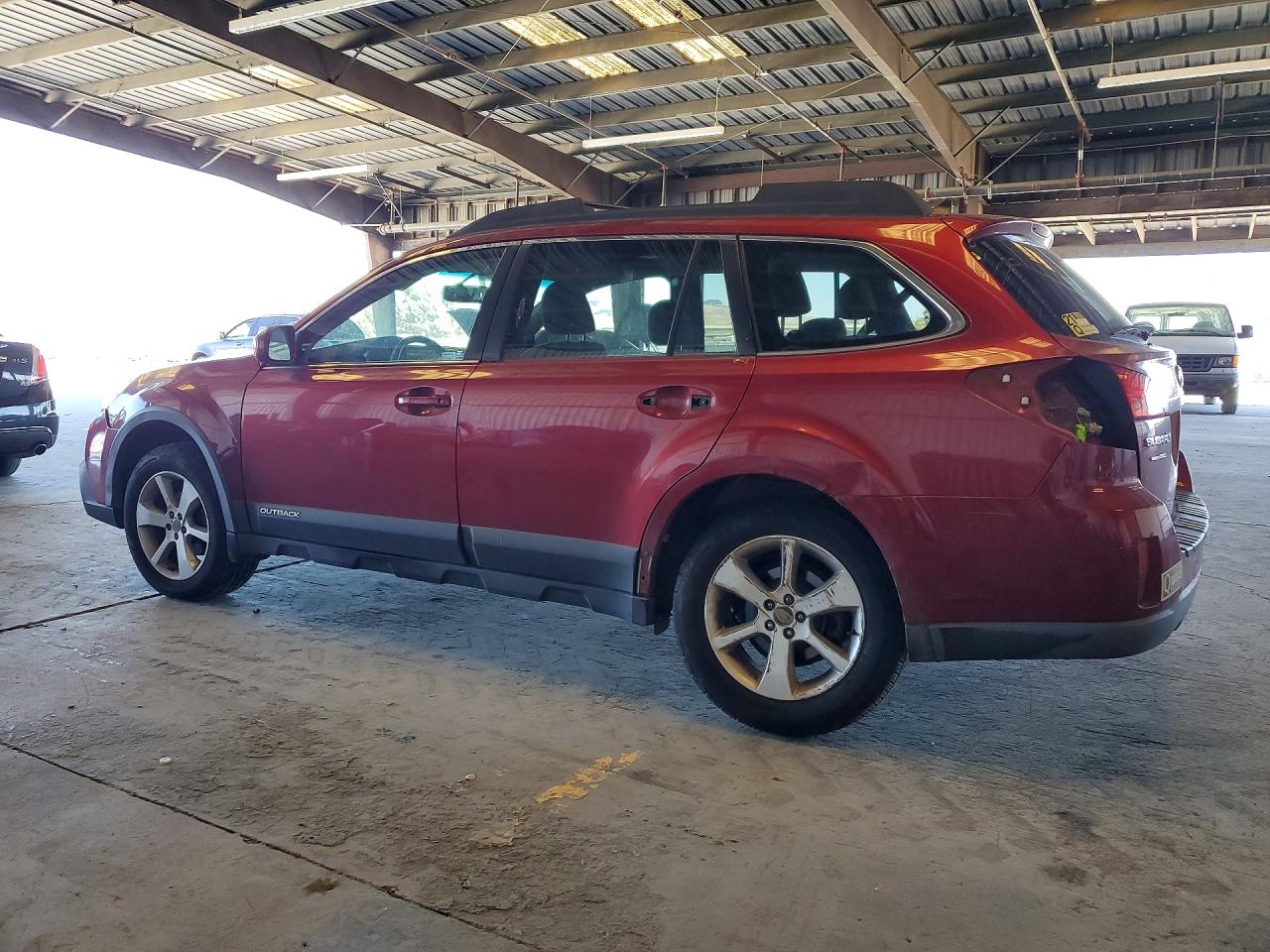 4S4BRBDC7E3208442 · 2014 SUBARU OUTBACK · 2/13