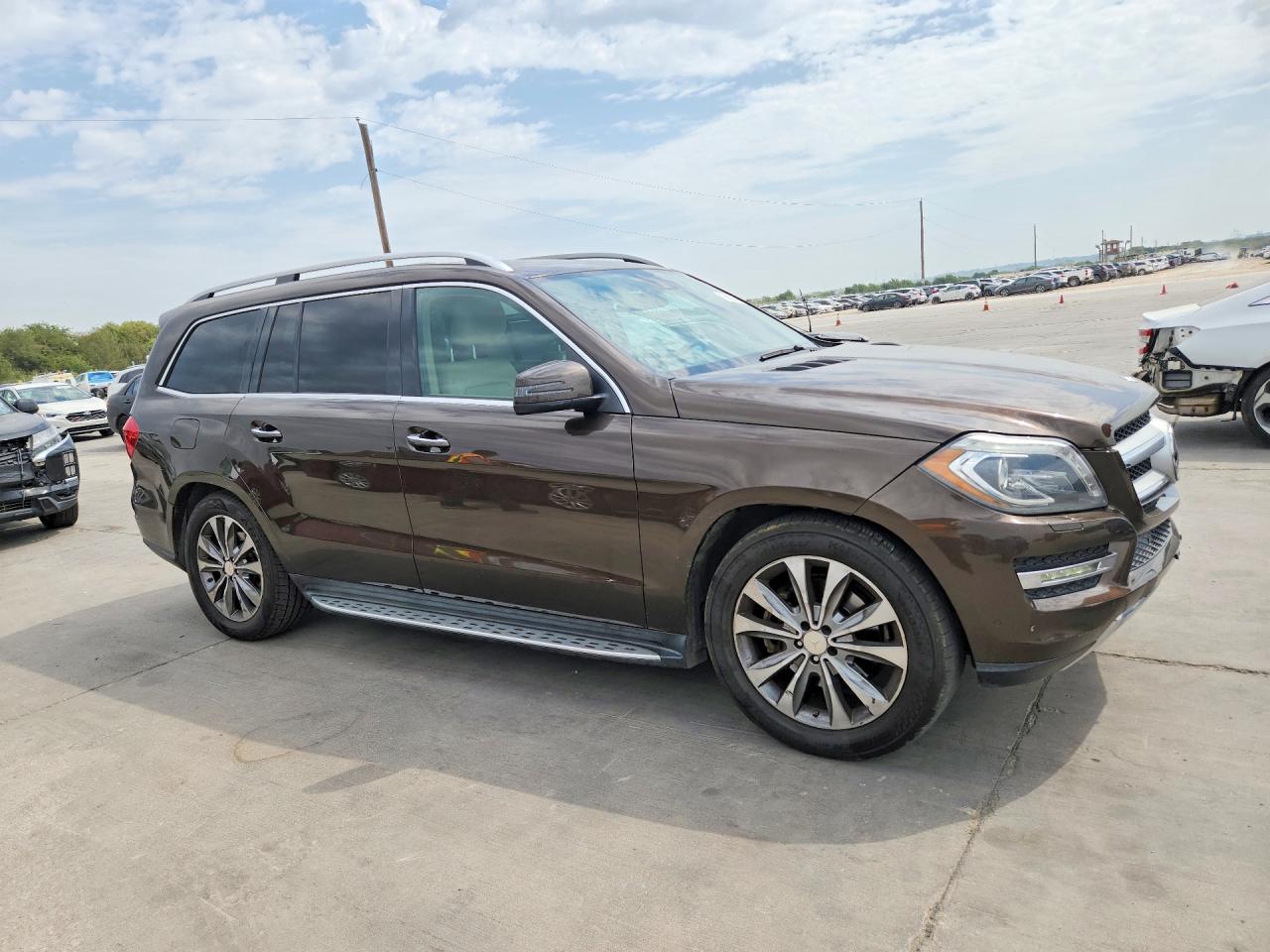 4JGDF2EE1DA137198 · 2013 MERCEDES-BENZ GL · 4/13