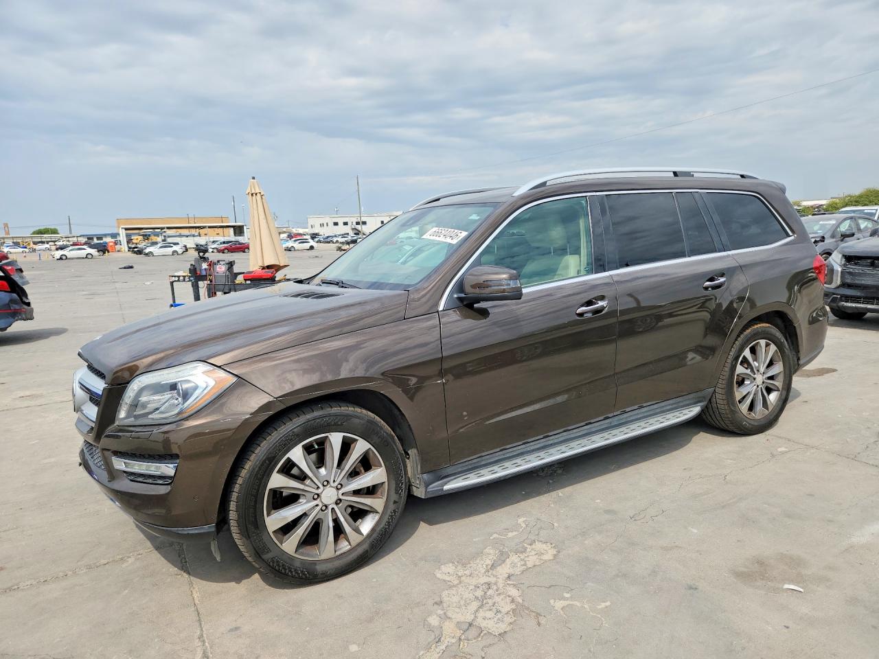 4JGDF2EE1DA137198 · 2013 MERCEDES-BENZ GL