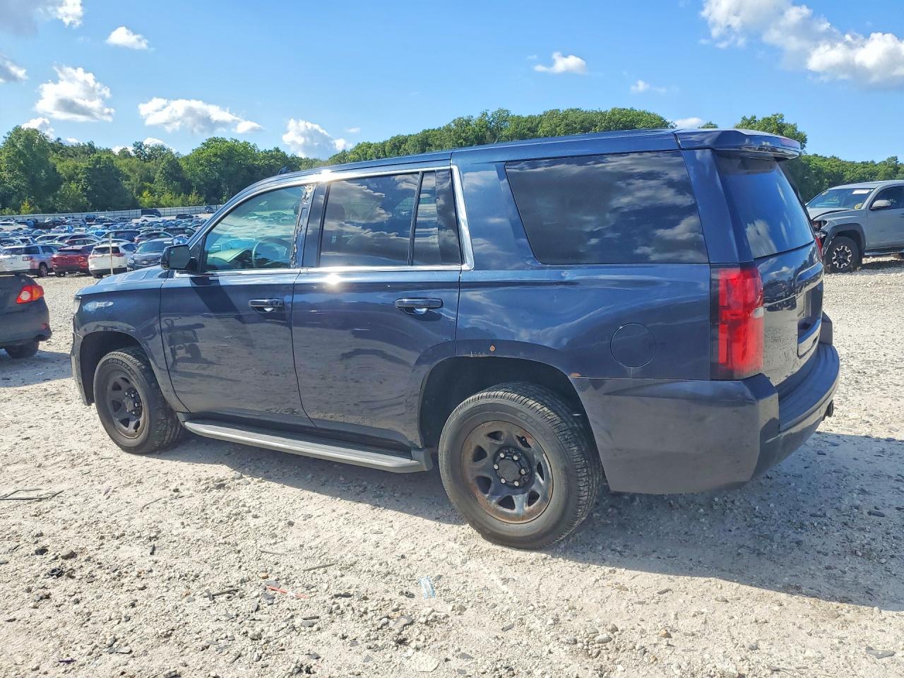 1GNSKDEC1HR321699 · 2017 CHEVROLET TAHOE · 2/13