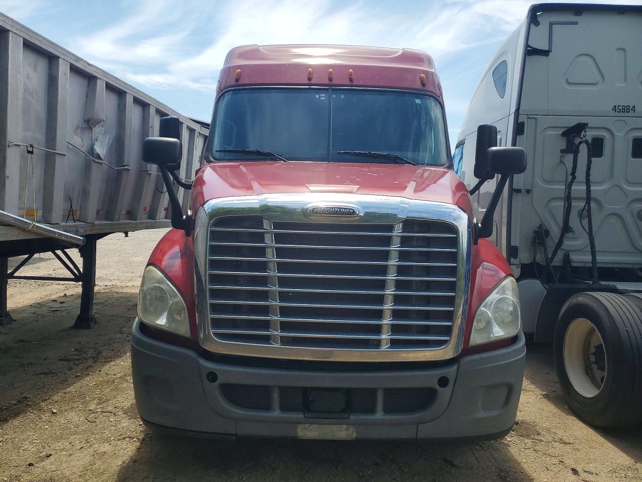 1FUJGLDV6HLGV8306 · 2017 FREIGHTLINER CASCADIA 125 · 5/14