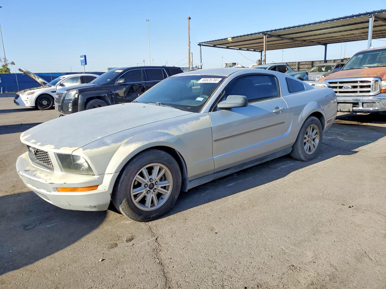 1ZVFT80N565192827 · 2006 FORD MUSTANG